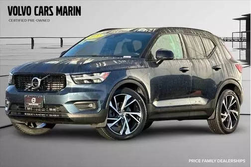 2022 Volvo XC40 R-Design AWD photo