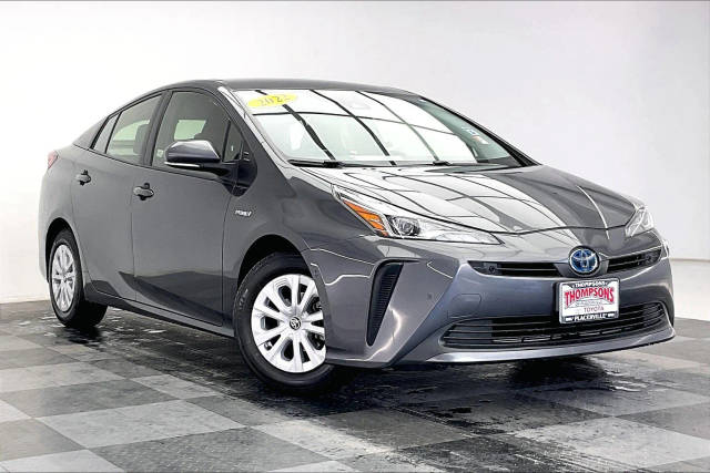 2022 Toyota Prius LE FWD photo