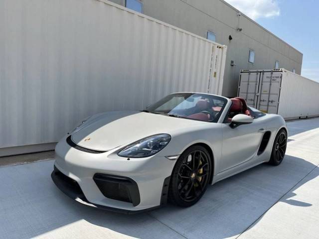 2021 Porsche Spyder  RWD photo