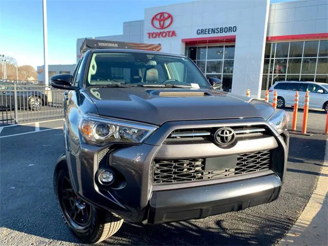 2021 Toyota 4Runner Venture 4WD photo