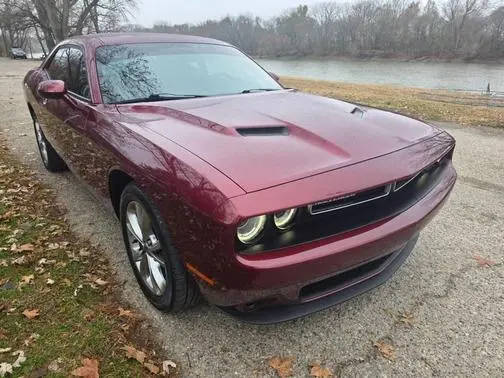2021 Dodge Challenger SXT AWD photo