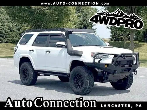 2021 Toyota 4Runner Venture 4WD photo