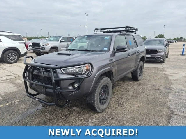 2021 Toyota 4Runner Venture 4WD photo
