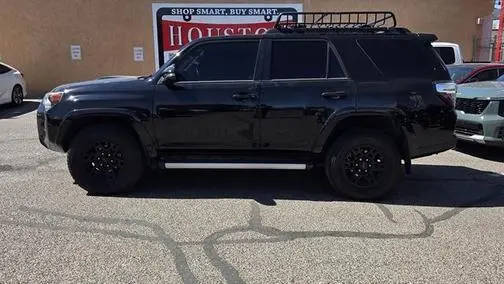 2021 Toyota 4Runner Venture 4WD photo