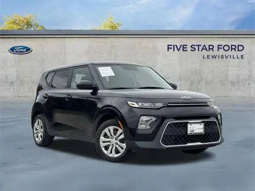 2022 Kia Soul LX FWD photo