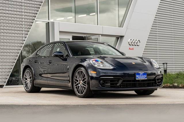 2021 Porsche Panamera 4 AWD photo