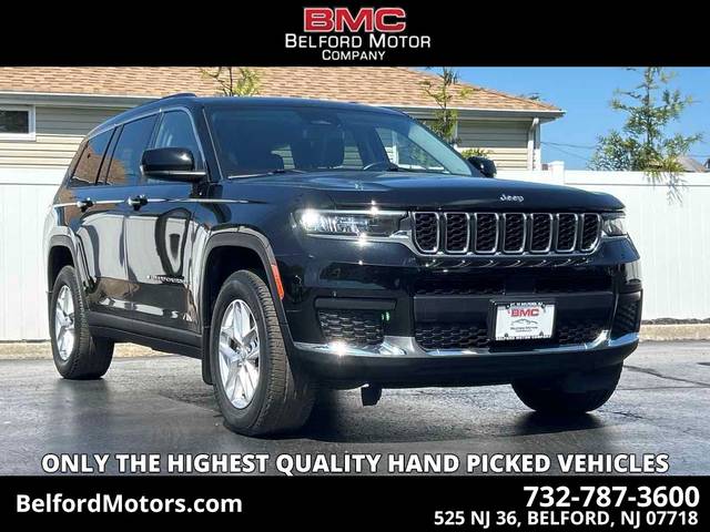 2021 Jeep Grand Cherokee L Laredo 4WD photo