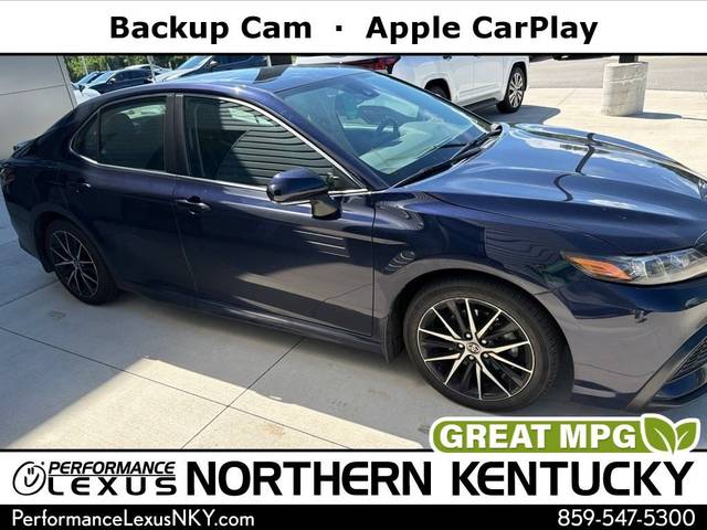 2021 Toyota Camry SE FWD photo