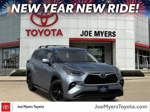 2021 Toyota Highlander Hybrid LE FWD photo