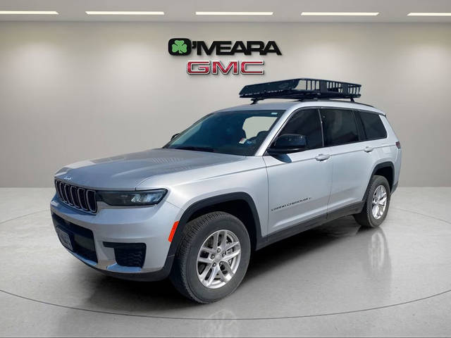 2021 Jeep Grand Cherokee L Laredo 4WD photo