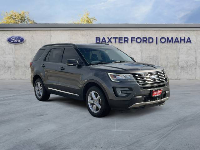 2017 Ford Explorer XLT 4WD photo