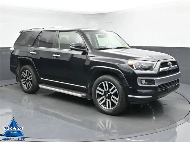 2017 Toyota 4Runner SR5 4WD photo