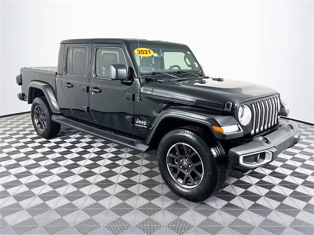 2021 Jeep Gladiator Overland 4WD photo