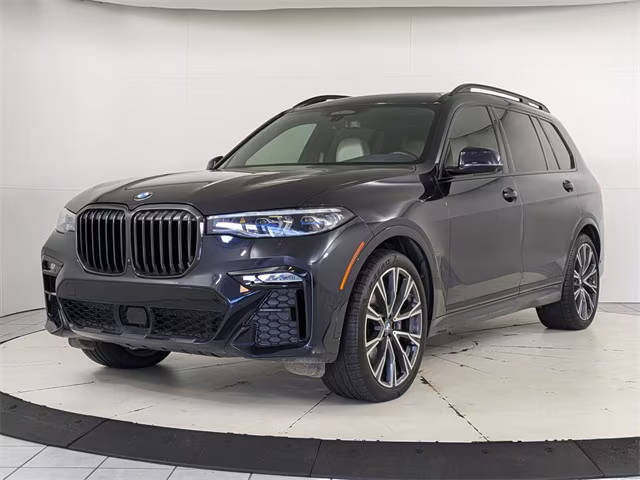 2022 BMW X7 M50i AWD photo