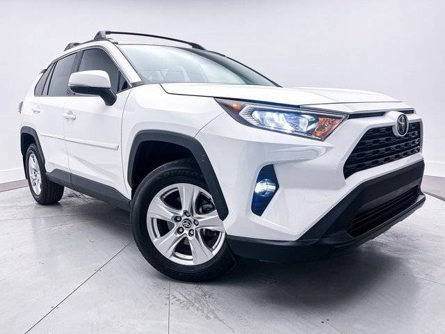 2021 Toyota RAV4 XLE FWD photo