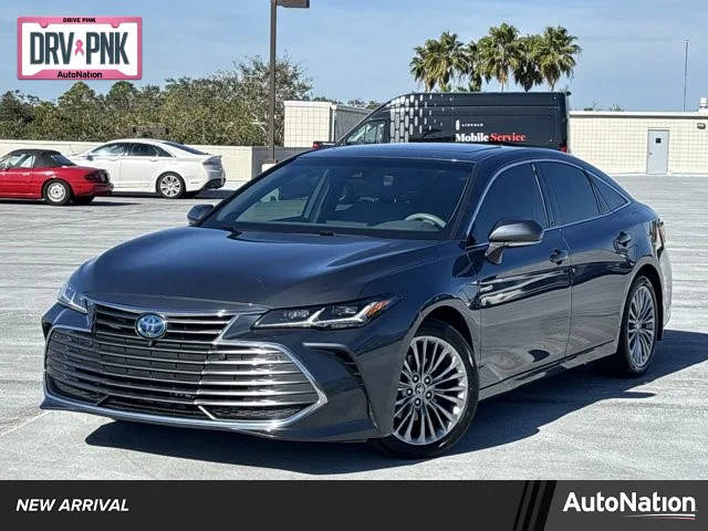 2021 Toyota Avalon Hybrid Limited FWD photo