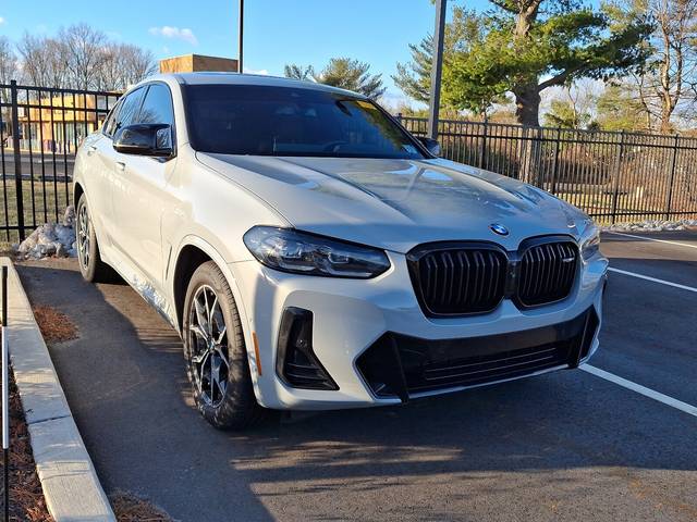 2022 BMW X4 M40i AWD photo