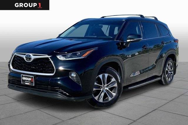 2021 Toyota Highlander XLE AWD photo