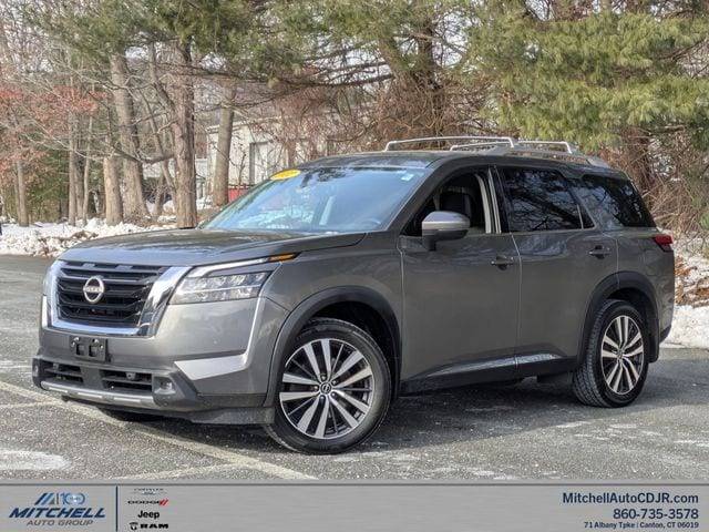 2022 Nissan Pathfinder Platinum 4WD photo