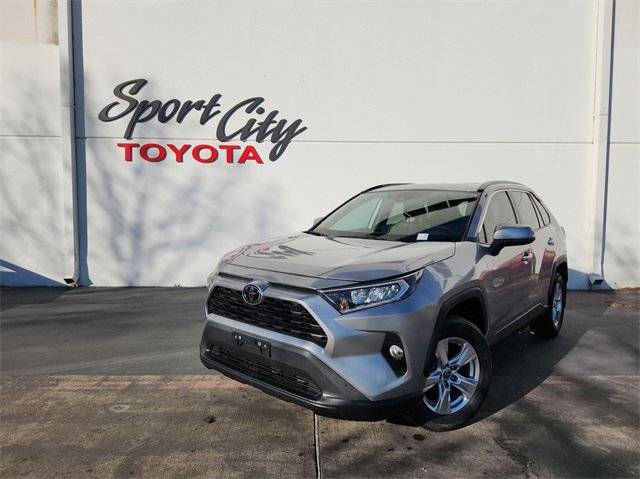 2021 Toyota RAV4 XLE FWD photo