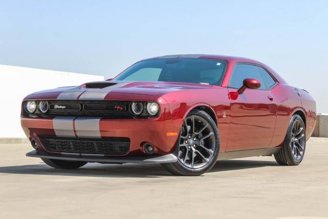 2021 Dodge Challenger R/T Scat Pack RWD photo