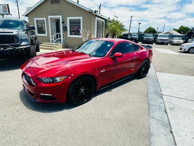 2017 Ford Mustang GT RWD photo