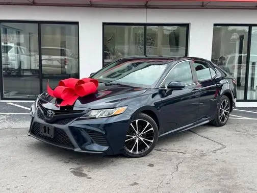 2018 Toyota Camry SE FWD photo