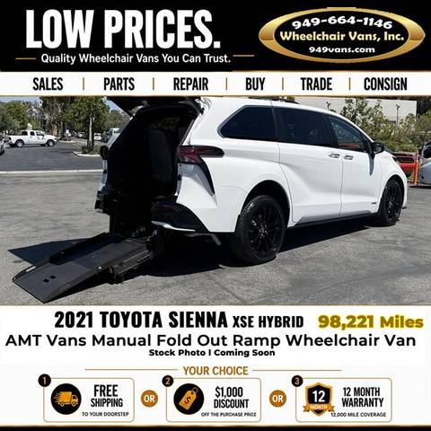 2021 Toyota Sienna XSE FWD photo