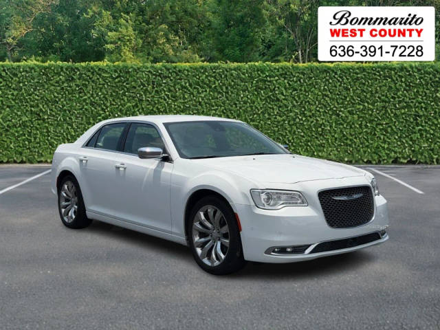 2021 Chrysler 300 Touring L RWD photo
