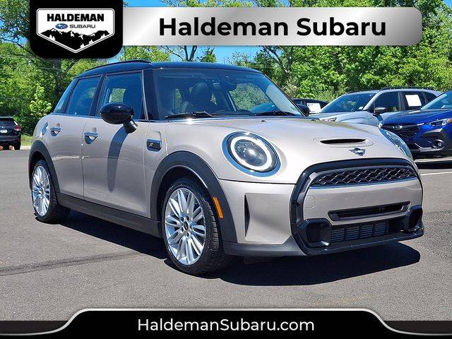 2022 MINI Hardtop 4 Door Cooper S FWD photo