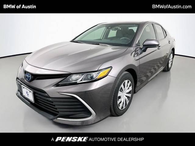 2021 Toyota Camry Hybrid LE FWD photo
