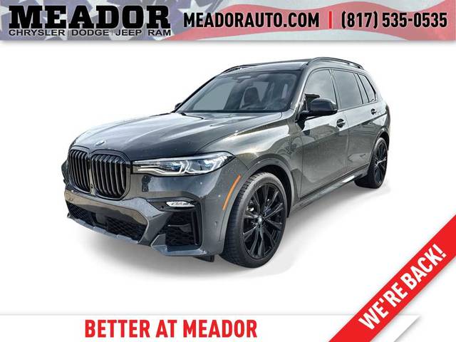 2022 BMW X7 M50i AWD photo