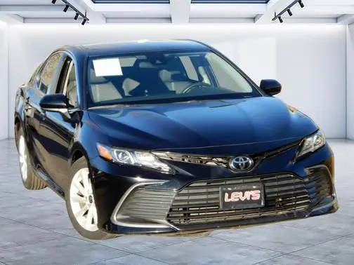 2021 Toyota Camry LE FWD photo