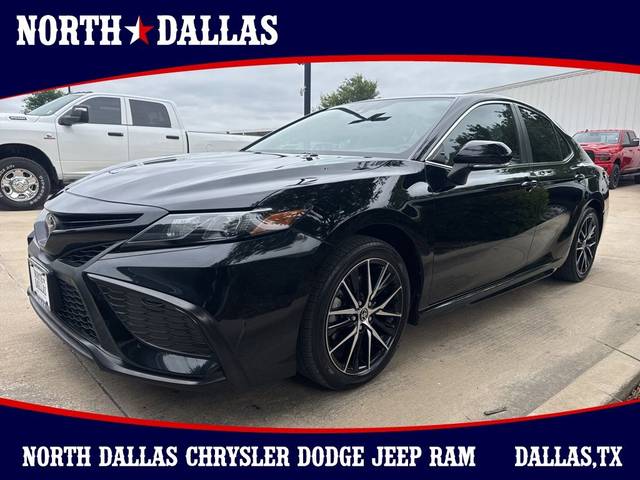 2021 Toyota Camry SE FWD photo