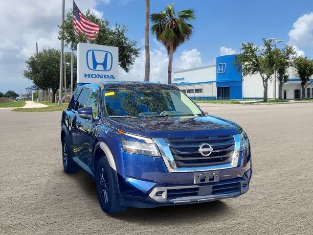 2022 Nissan Pathfinder S FWD photo