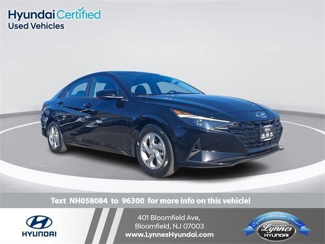 2022 Hyundai Elantra SE FWD photo