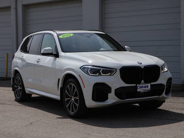 2022 BMW X5 M50i AWD photo