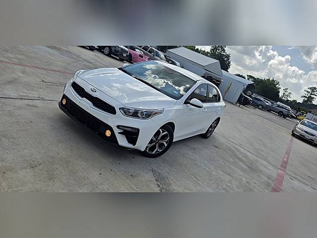 2021 Kia Forte LXS FWD photo