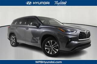 2021 Toyota Highlander XLE FWD photo