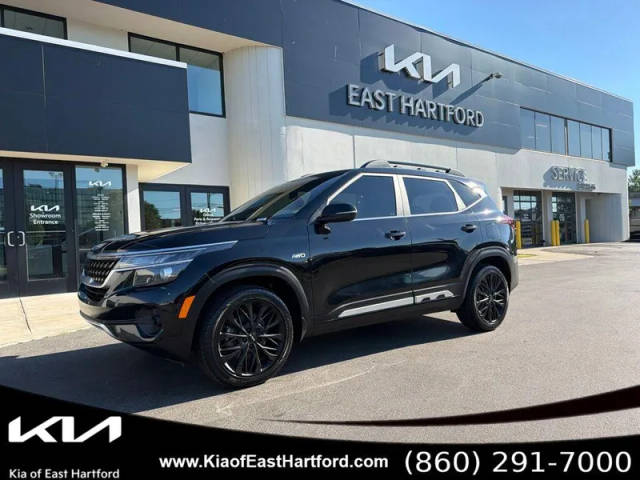2022 Kia Seltos Nightfall AWD photo