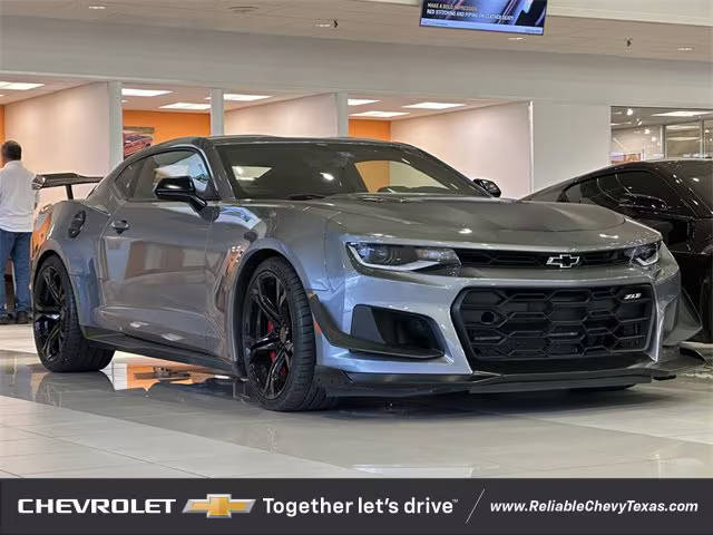 2021 Chevrolet Camaro ZL1 RWD photo