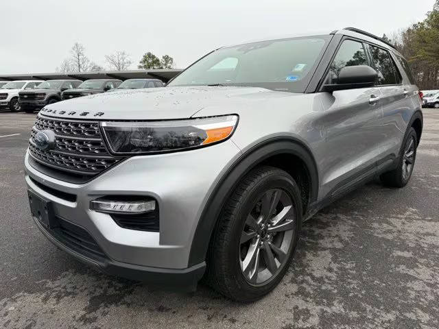 2021 Ford Explorer XLT 4WD photo