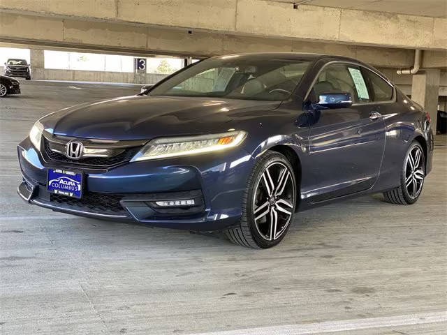 2017 Honda Accord Touring FWD photo