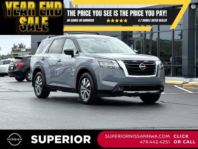 2022 Nissan Pathfinder SL 4WD photo