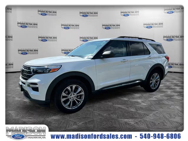 2021 Ford Explorer XLT 4WD photo