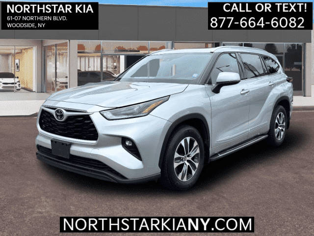 2021 Toyota Highlander XLE AWD photo