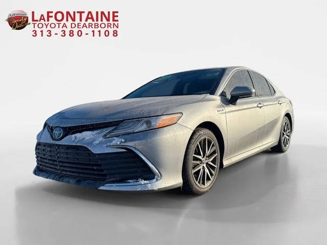 2021 Toyota Camry Hybrid XLE FWD photo