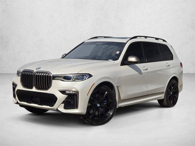2022 BMW X7 M50i AWD photo