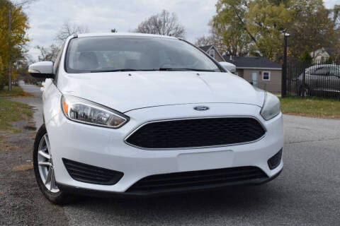 2016 Ford Focus SE FWD photo
