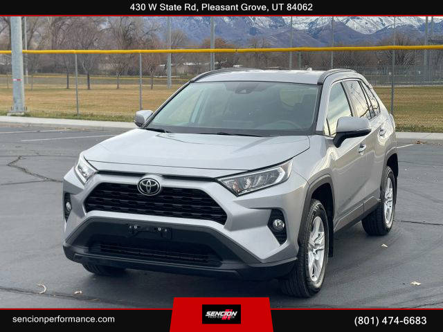 2021 Toyota RAV4 XLE AWD photo